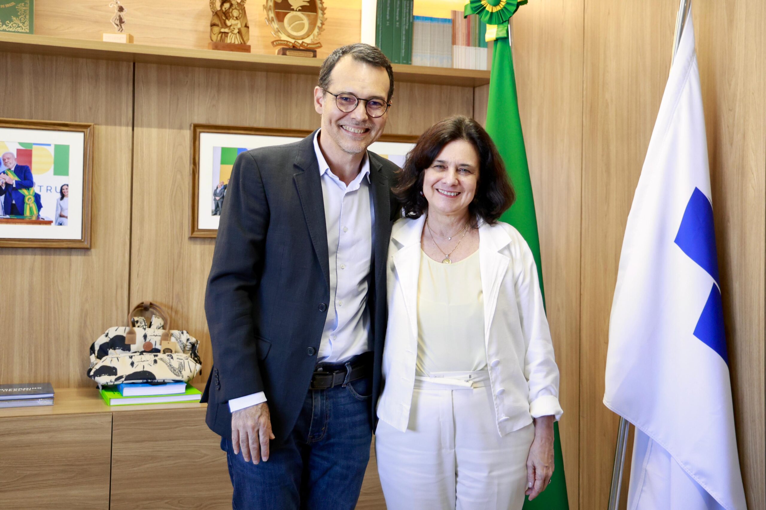 Lúdio Cabral e Nisia Trindade