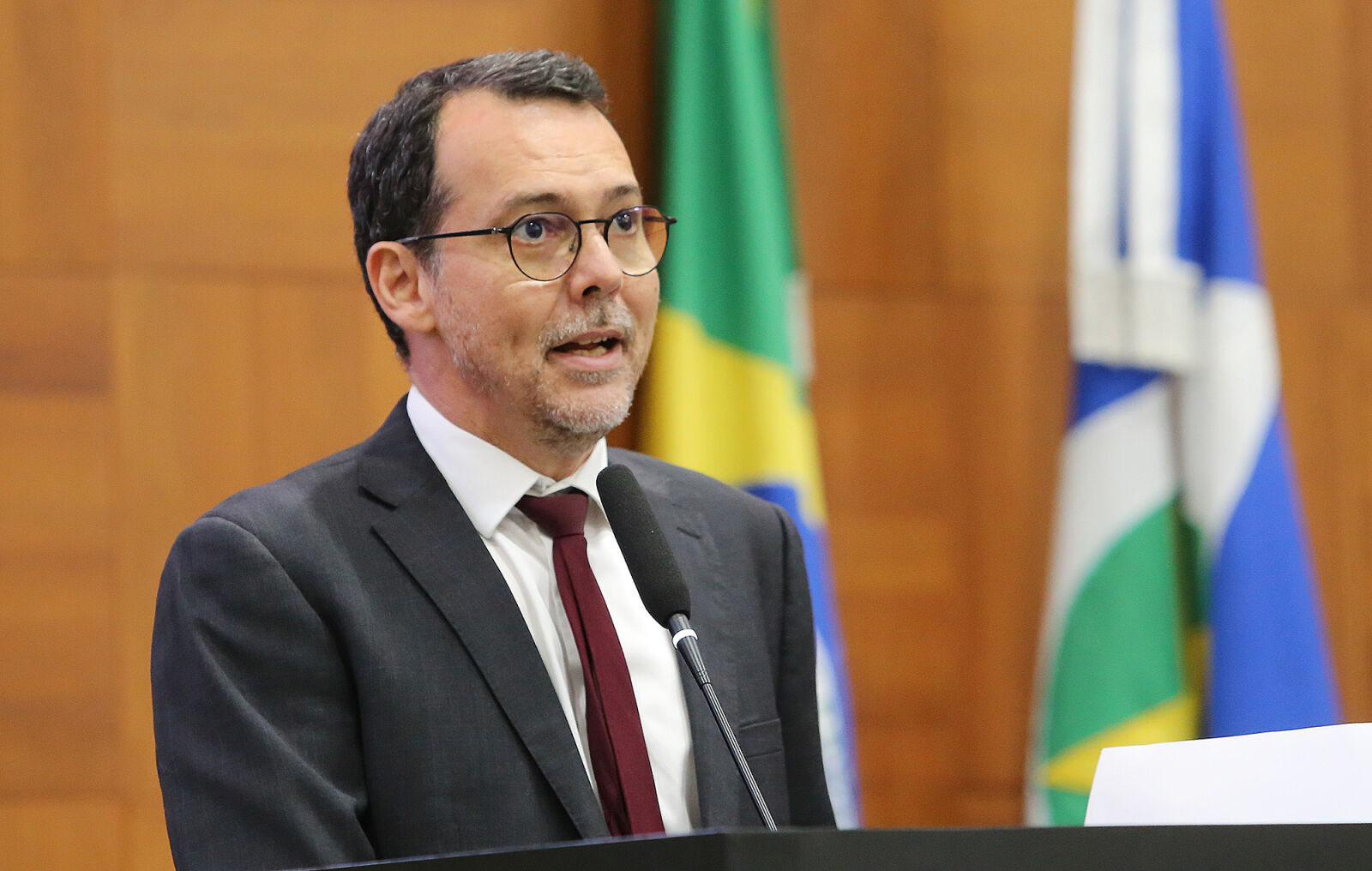 Lúdio Cabral em Plenário